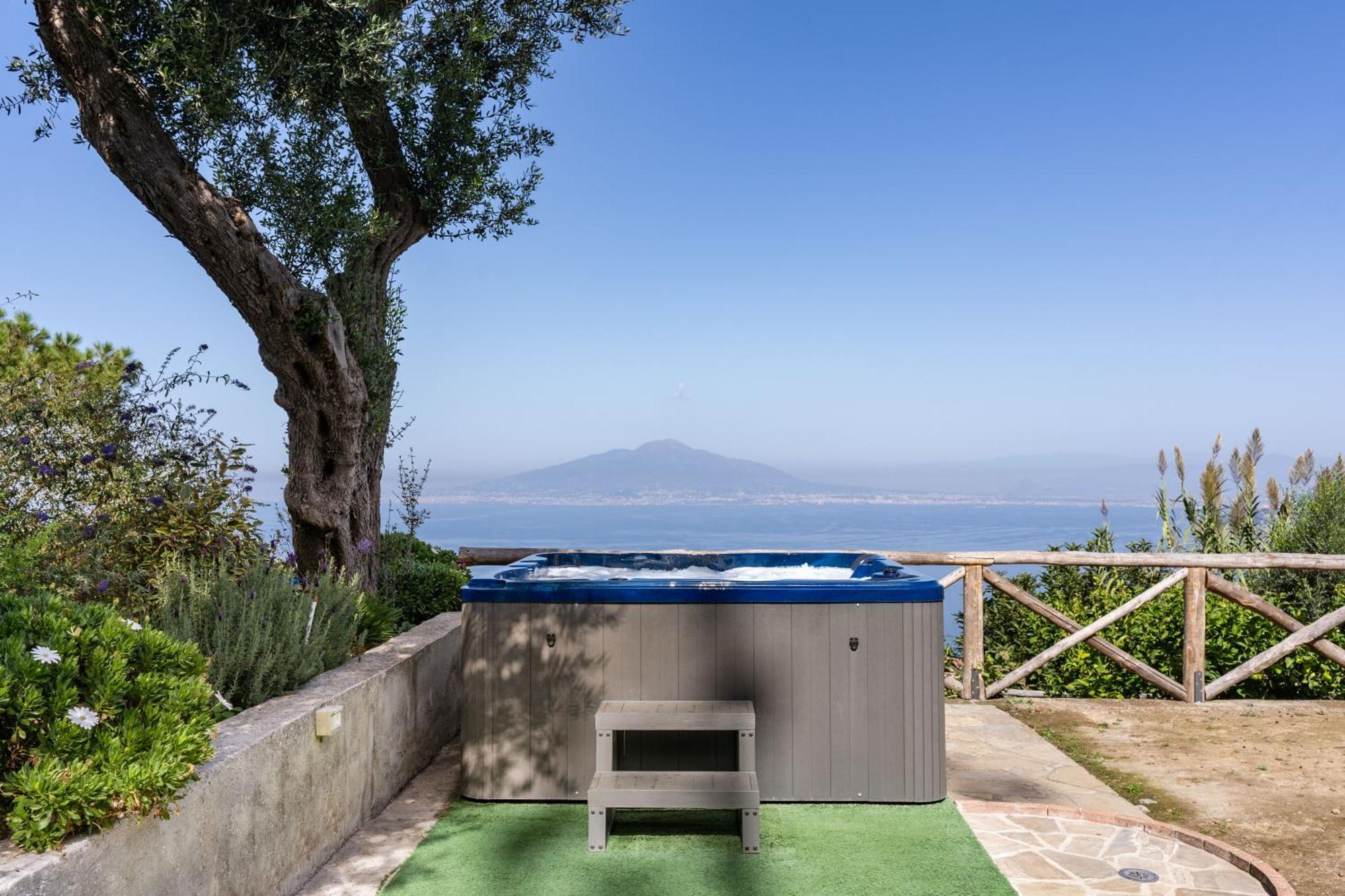 Villa Giulia Boutique Views Pool And Guest Services Σορέντο Εξωτερικό φωτογραφία