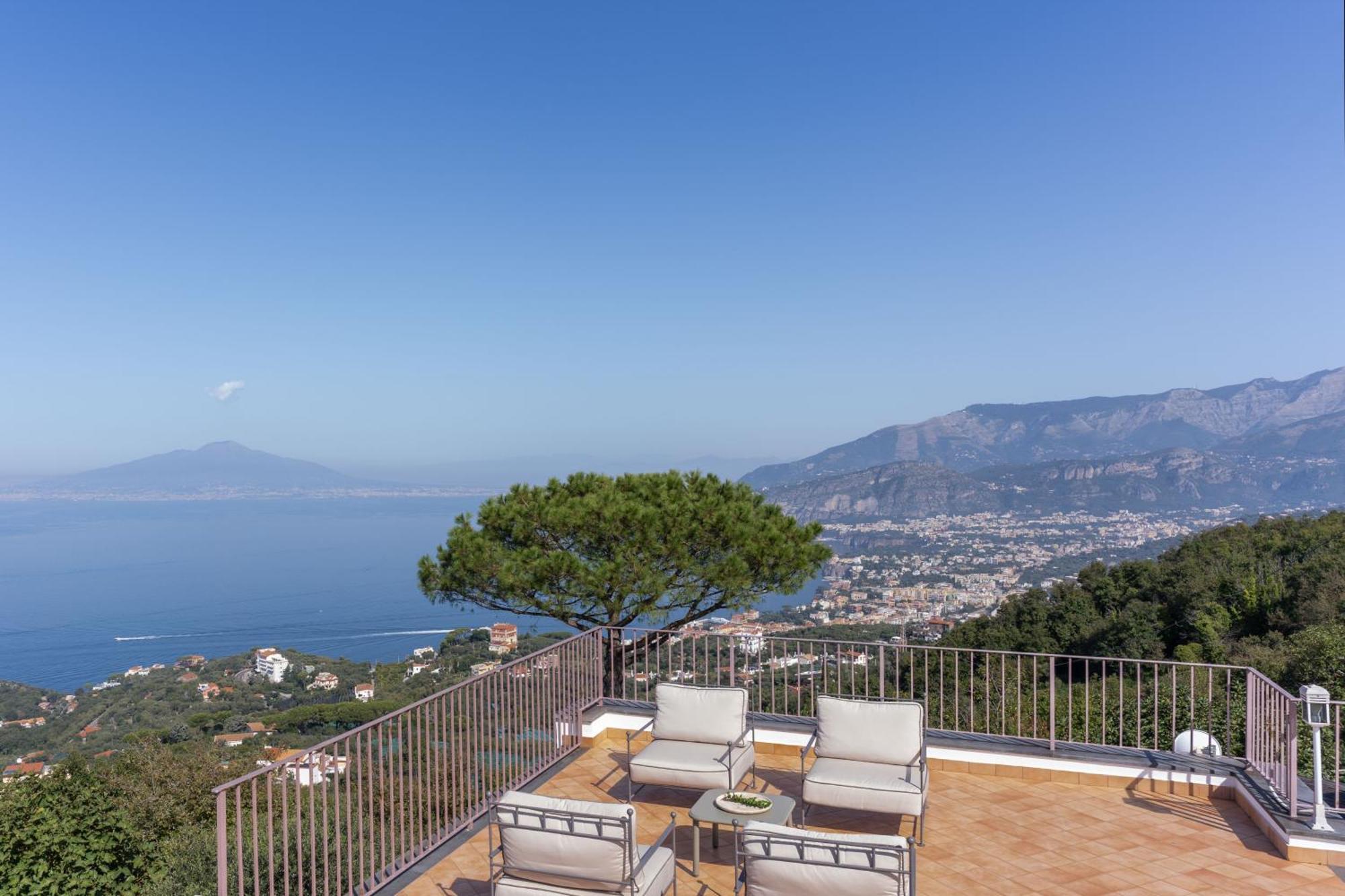 Villa Giulia Boutique Views Pool And Guest Services Σορέντο Εξωτερικό φωτογραφία