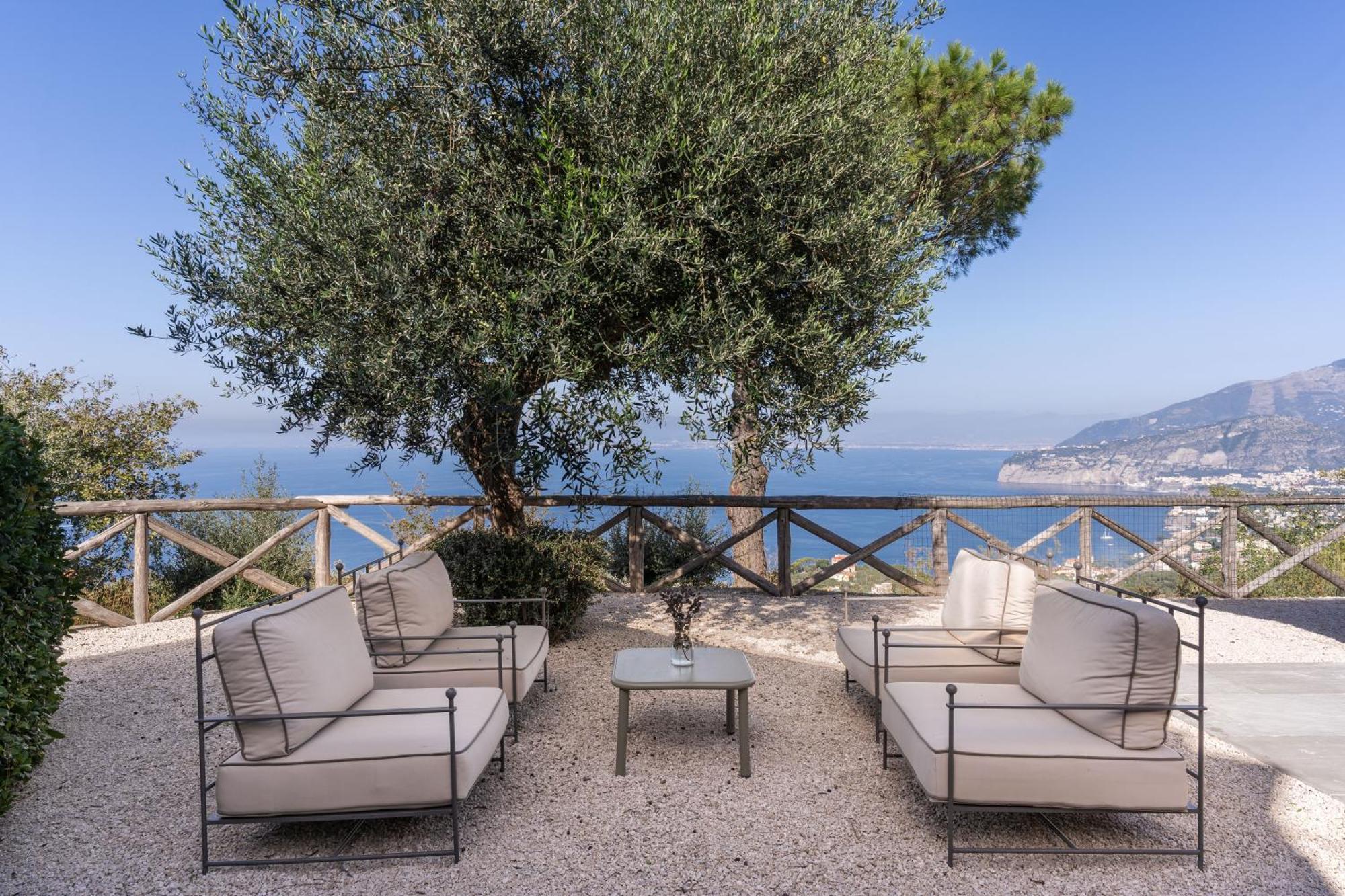 Villa Giulia Boutique Views Pool And Guest Services Σορέντο Εξωτερικό φωτογραφία